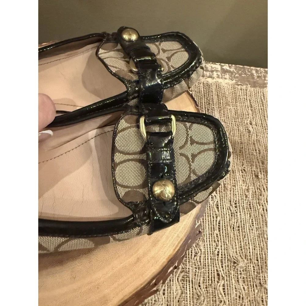 Coach Hellen Women's Brown Signature Canvas Logo Gold Driving Loafers size 10B